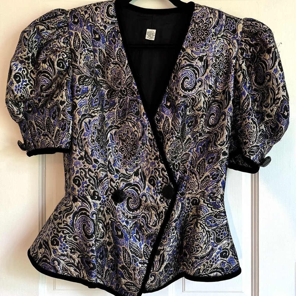 1980s Metallic Brocade Floral A.J. Bari-Style Puff Sleeve Peplum Blouse - 4